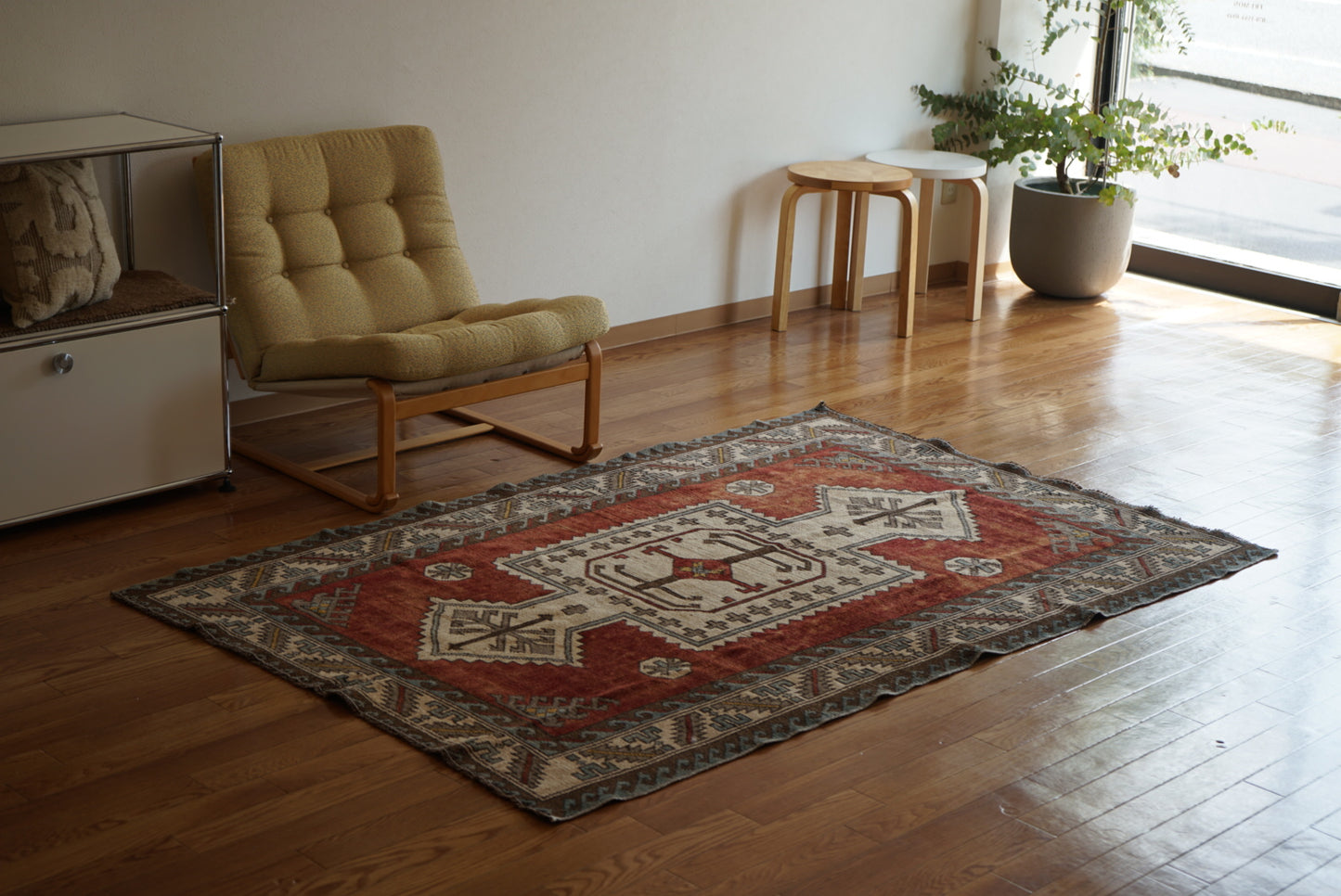 Türkiye Old Eastern Anatolia Orange Medallion 1960年代 194 × 121 cm No.TR25400