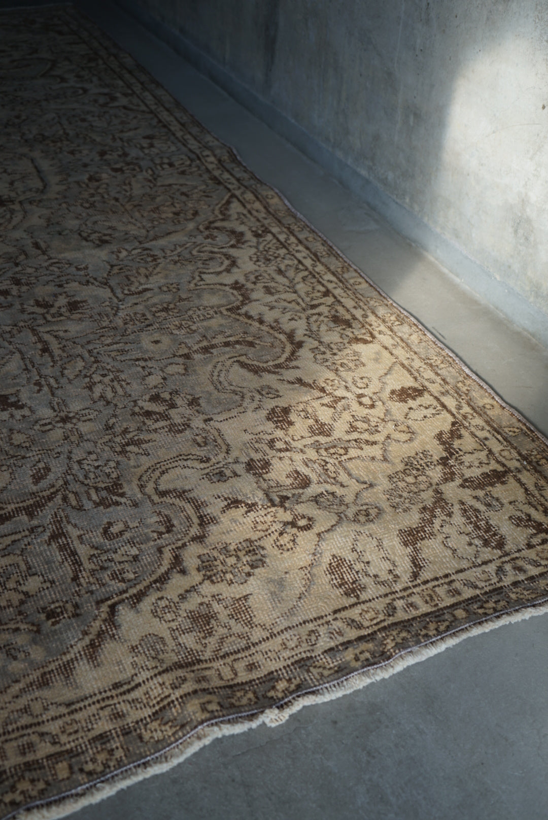 Türkiye Old Isparta Ecru , Gray 1960-1970年代 249 × 158 cm No.TR25265