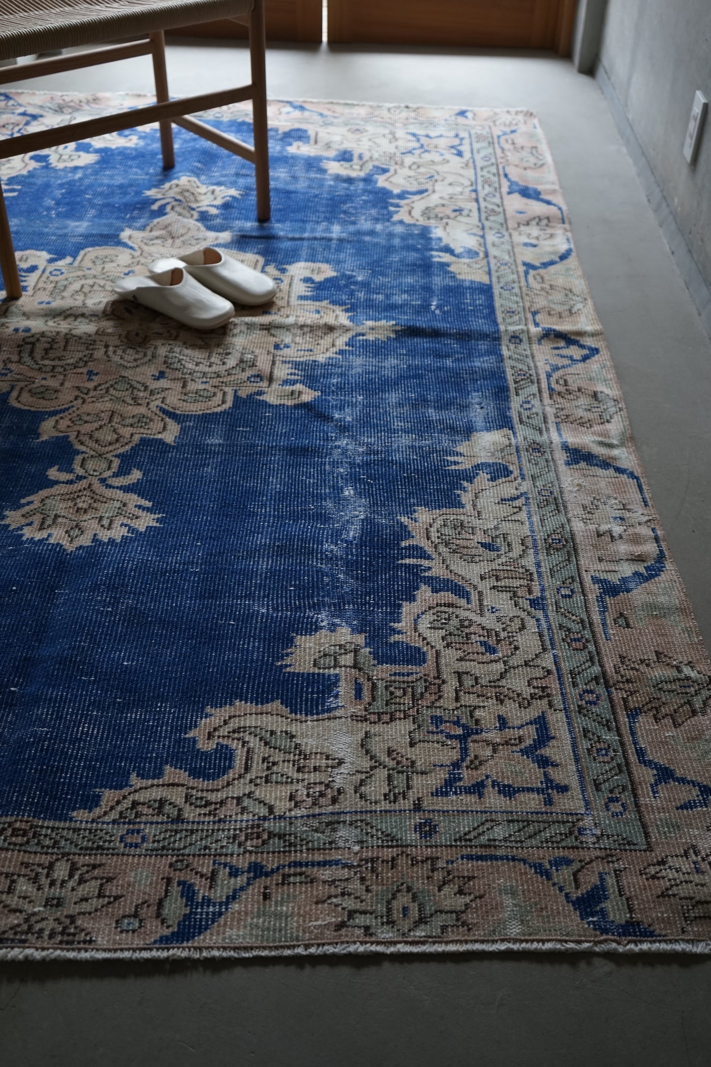 TURKEY OLD ISPARTA BLUE 1970年代 236 × 163 cm No.TR25205