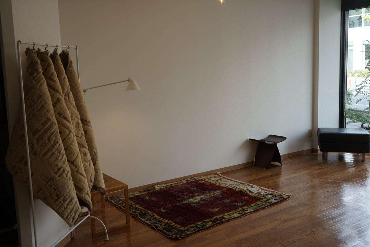 TRIBAL RUG TURKEY OLD OUSHAK 1965年代 154 × 133 cm No.TR25193