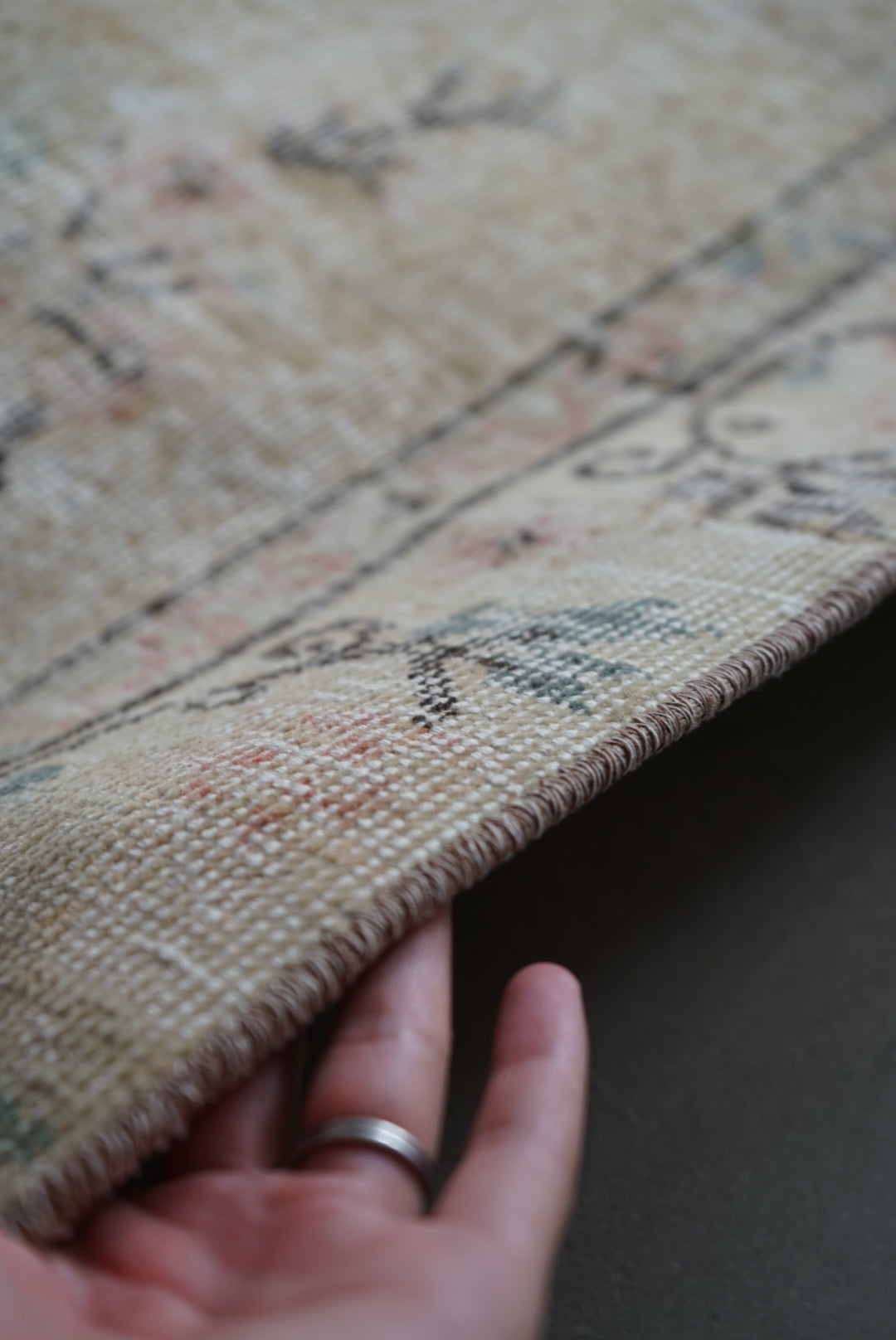 TURKEY OLD ISPARTA YELLOW BEIGE FLOWER 1970年代 194 × 106 cm No.TR25147