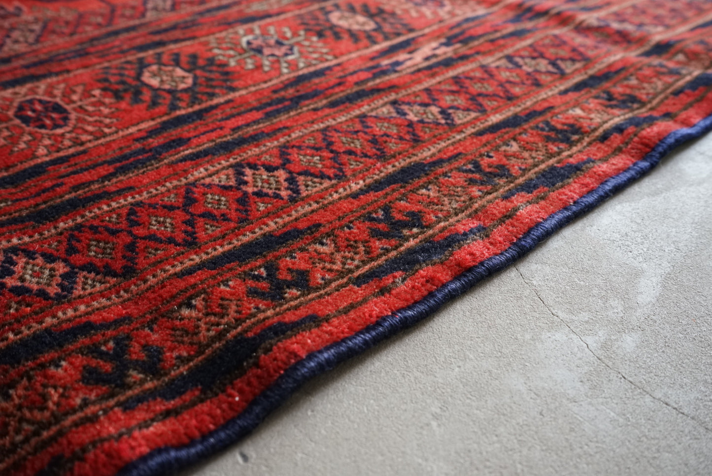 AFGHANISTAN OLD TURKMEN 1960年代 171 × 129 cm / 6'6" × 4'0" ft