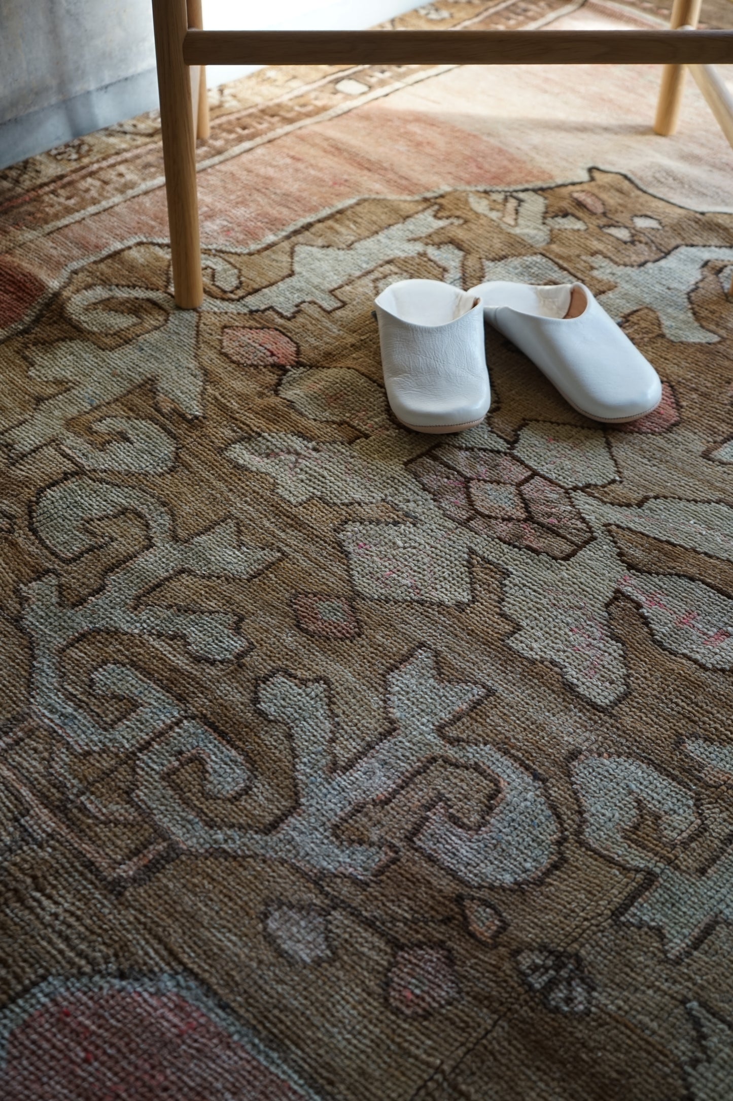 TURKEY OLD OUSHAK SALMON PINK 1970年代 286 × 162 cm No.TR25197