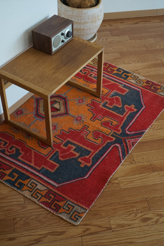 Türkiye Old Oushak Red Small Size 1970年代 120 × 75 cm No.TR25221