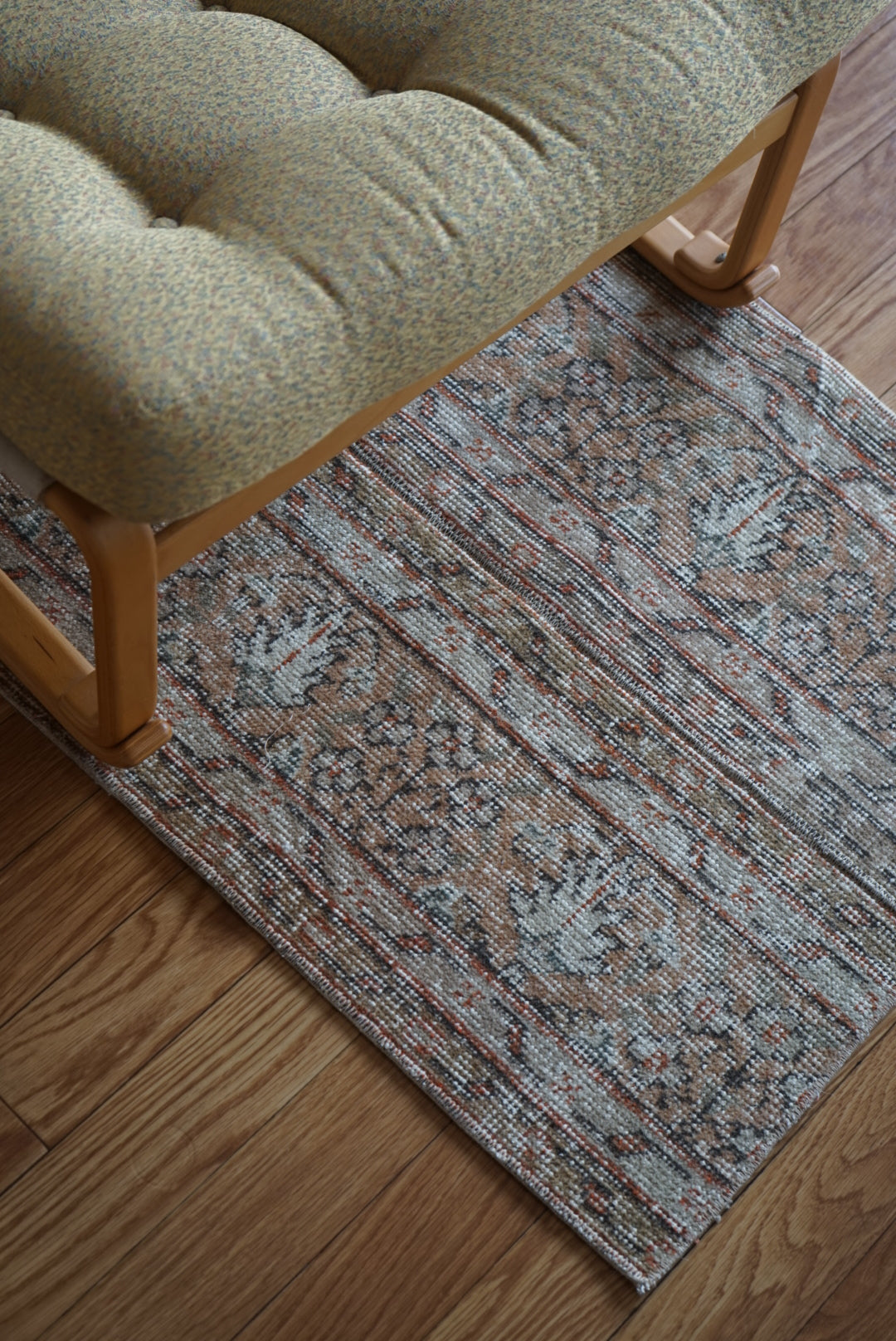 Türkiye Old Oushak Beige , Orange Patchwork Runner 1970年代 131 × 60 cm No.TR25422