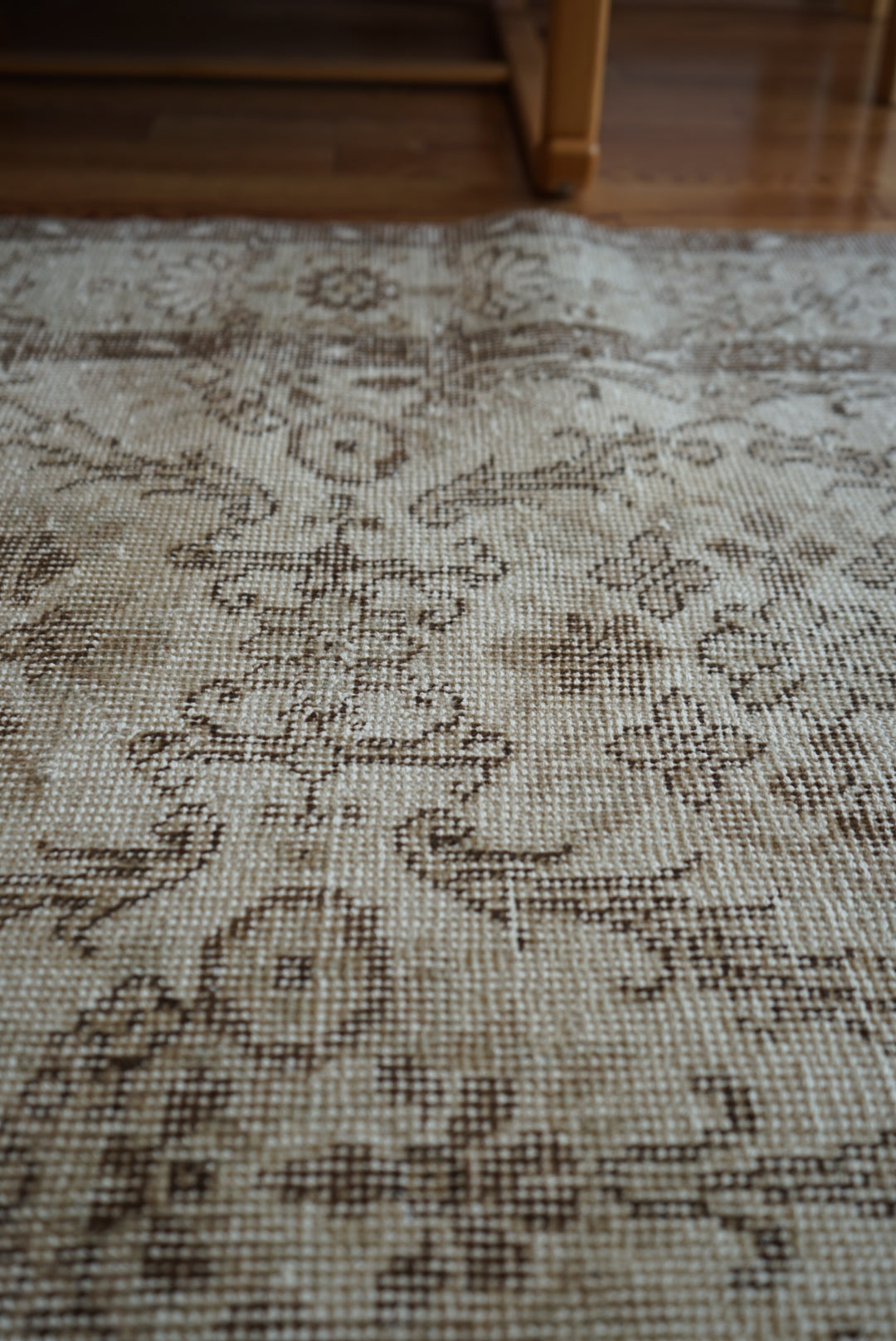 Türkiye Old Isparta Beige Floral 1970年代 272 × 152 cm No.TR25351