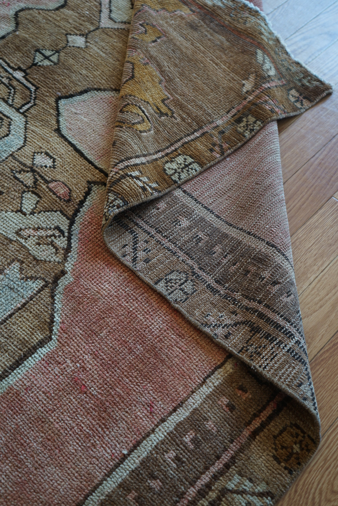 TURKEY OLD OUSHAK SALMON PINK 1970年代 286 × 162 cm No.TR25197