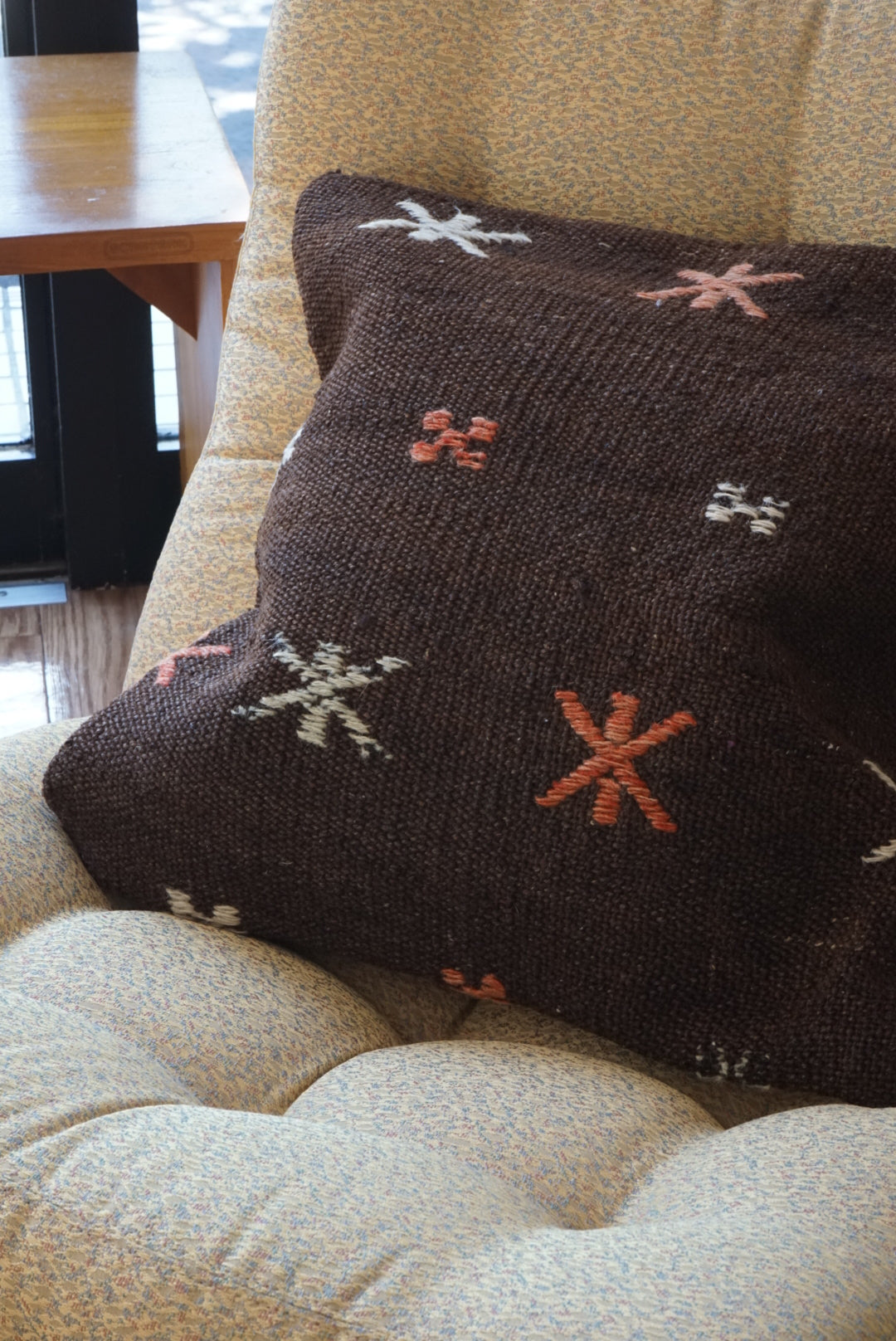 Türkiye Old Kilim Cushion Cover Brown , Charm Design 47 × 45 cm No.TR25464