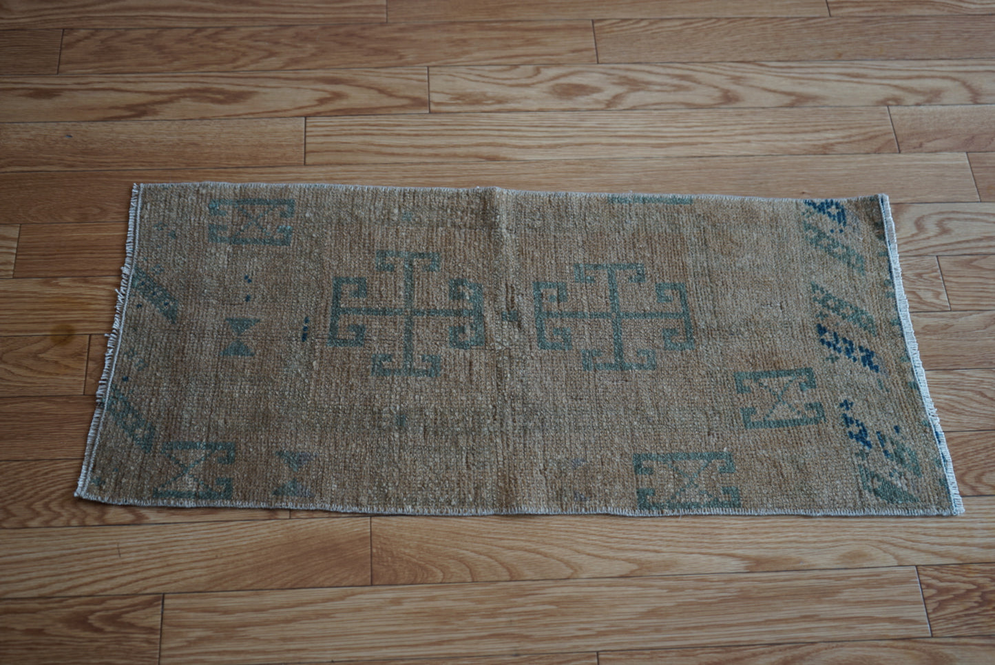 Türkiye Old Oushak Beige , Blue 1970年代 85 × 41 cm No.TR25406