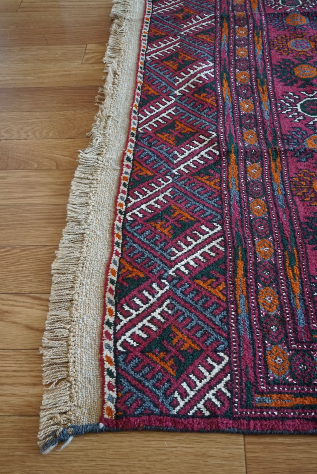 店頭販売 Afghanistan Old Turkmen Cassis 1970年代 210 × 123.5 cm  No.AF2537 / 国内送料無料・羊毛手織り絨毯