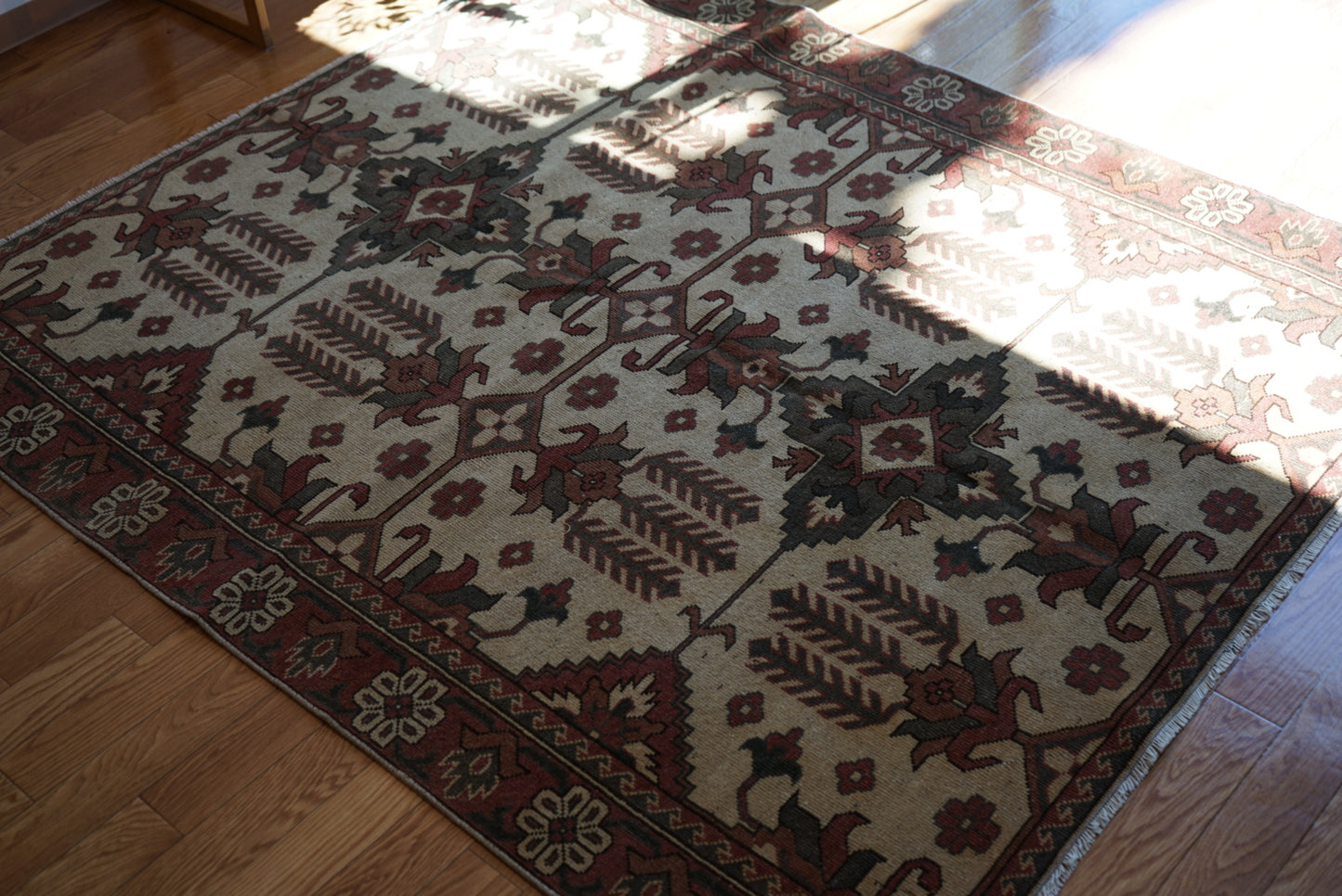 店頭販売 Türkiye Old Oushak Beige , Brown , Green 1970年代 164.5 × 143.5 cm No.TR25429