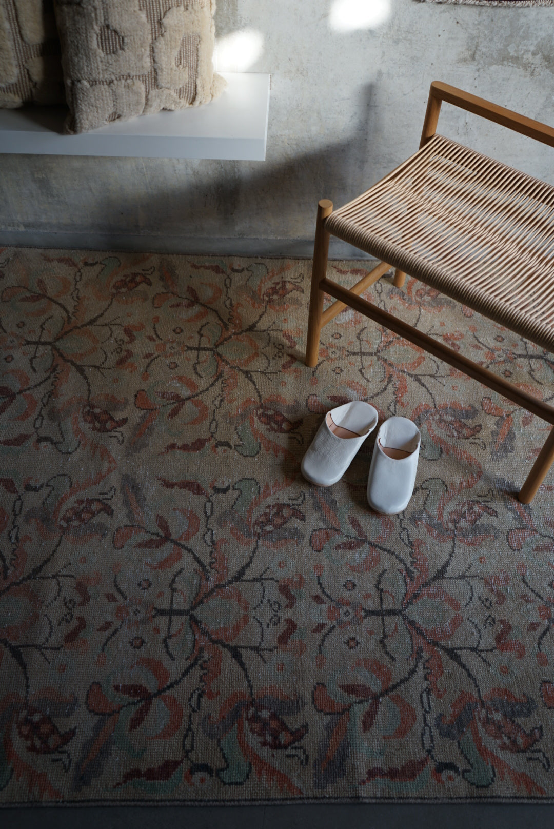 Türkiye Old Isparta Beige Floral 1970年代 218 × 136 cm No.TR25267