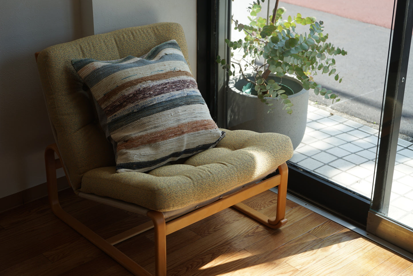 Türkiye Old Kilim Cushion Cover Stripe Mix Color Ivory , Blue 55 × 52 cm No.TR25399