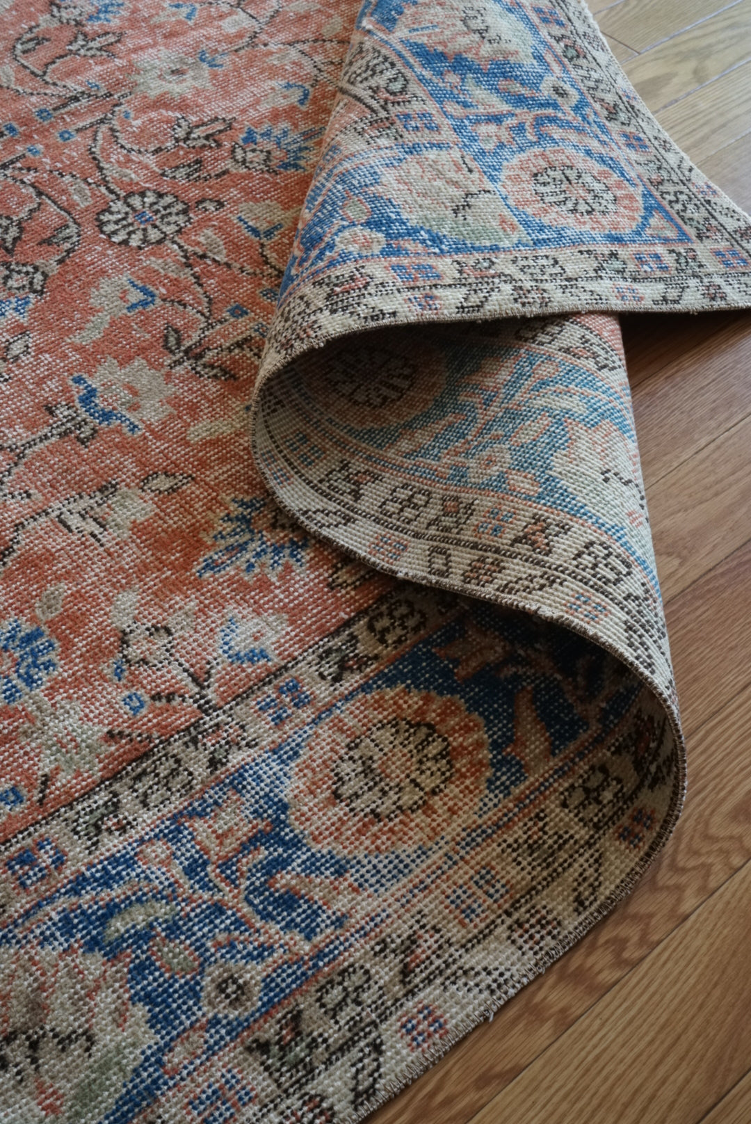 Türkiye Old Isparta Scarlet , Blue 1970年代 271.5 × 164 cm No.TR25507 / 国内送料無料・羊毛手織り絨毯