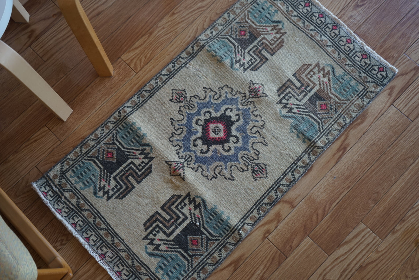 Türkiye Old Oushak Yellowbeige 1970年代 97 × 50.5 cm No.TR25414