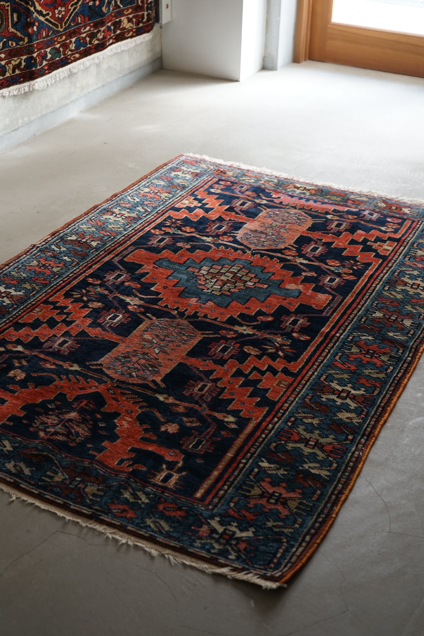 店頭販売 IRAN ANTIQUE BAKHTIARI 1820-1840年代 151 × 101 cm