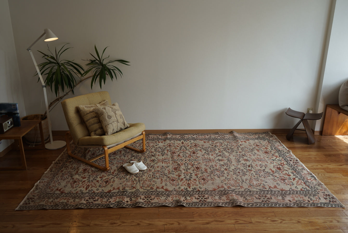 Türkiye Old Kayseri Olive , Beige Flower 1970年代 270 × 169 cm No.TR25389