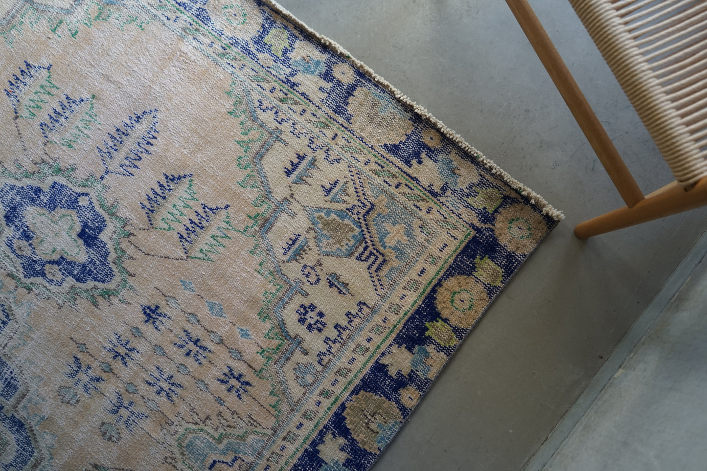 Türkiye Old Isparta Beige Blue 1970年代 246 × 159 cm No.TR25226