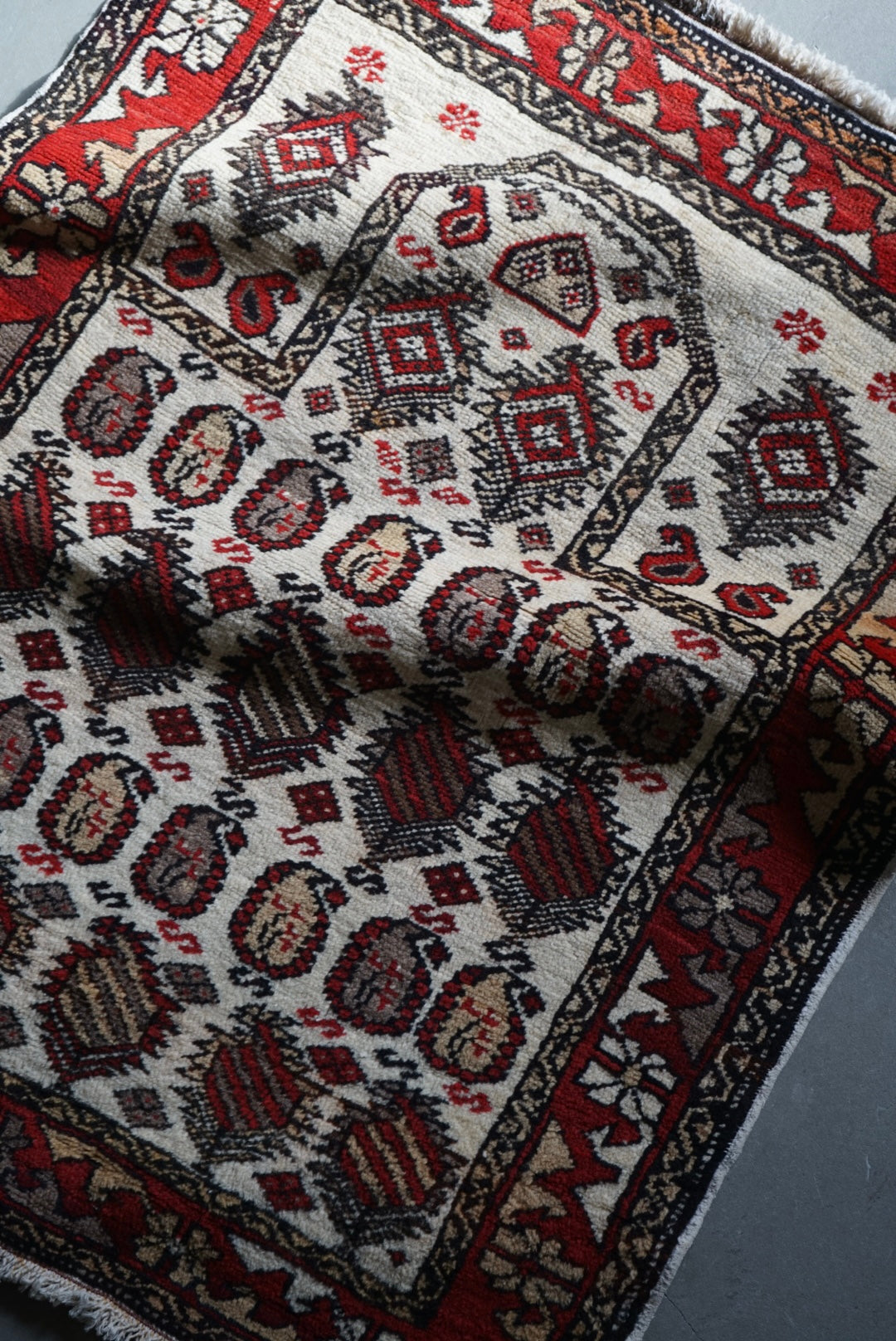 Türkiye Old Anatolia Kid's Prayer rug "Armond" 1960年代 92 × 78 cm No.TR25322
