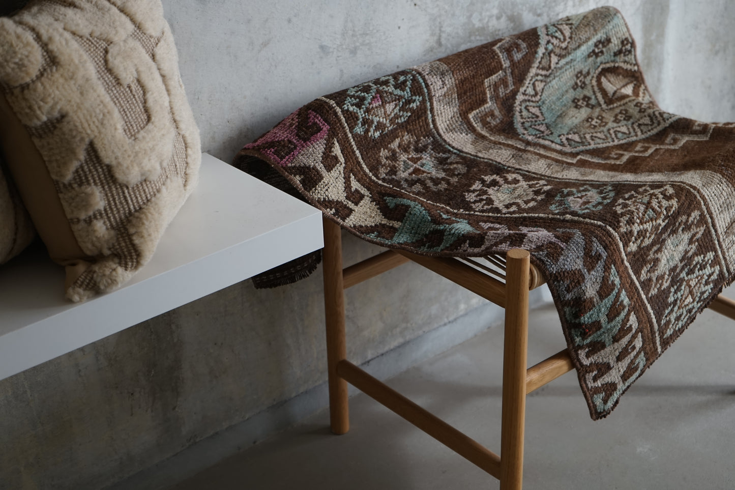 TURKEY VINTAGE SMALL BROWN RUG 93.5 × 70 cm No.TR25167