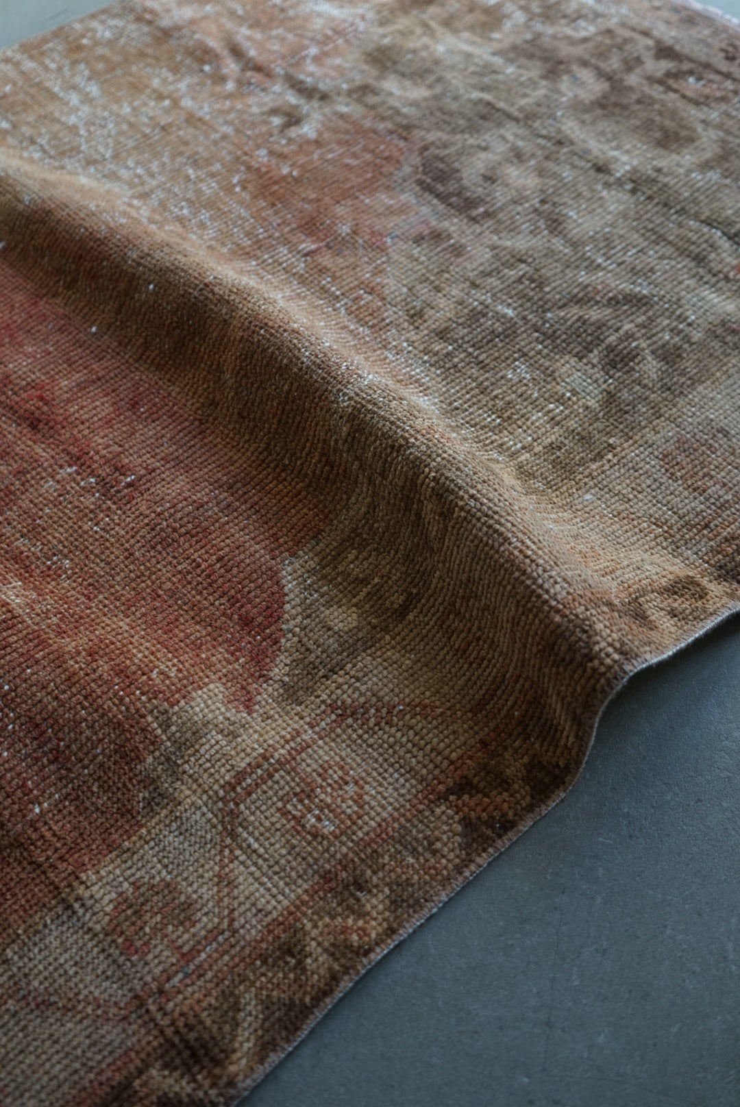 Türkiye Old Oushak Orange Prayer Small size 1970年代 129 × 81 cm No.TR25237