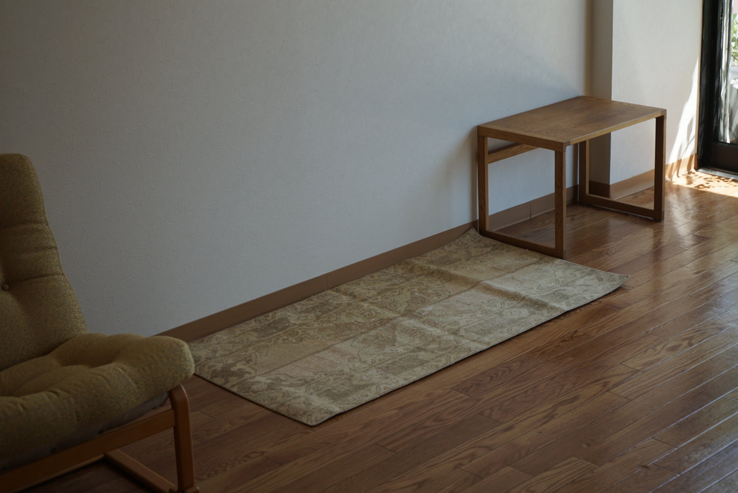 Türkiye Old Oushak Beige Patchwork 1970年代 125.5 × 63.5 cm No.TR25408