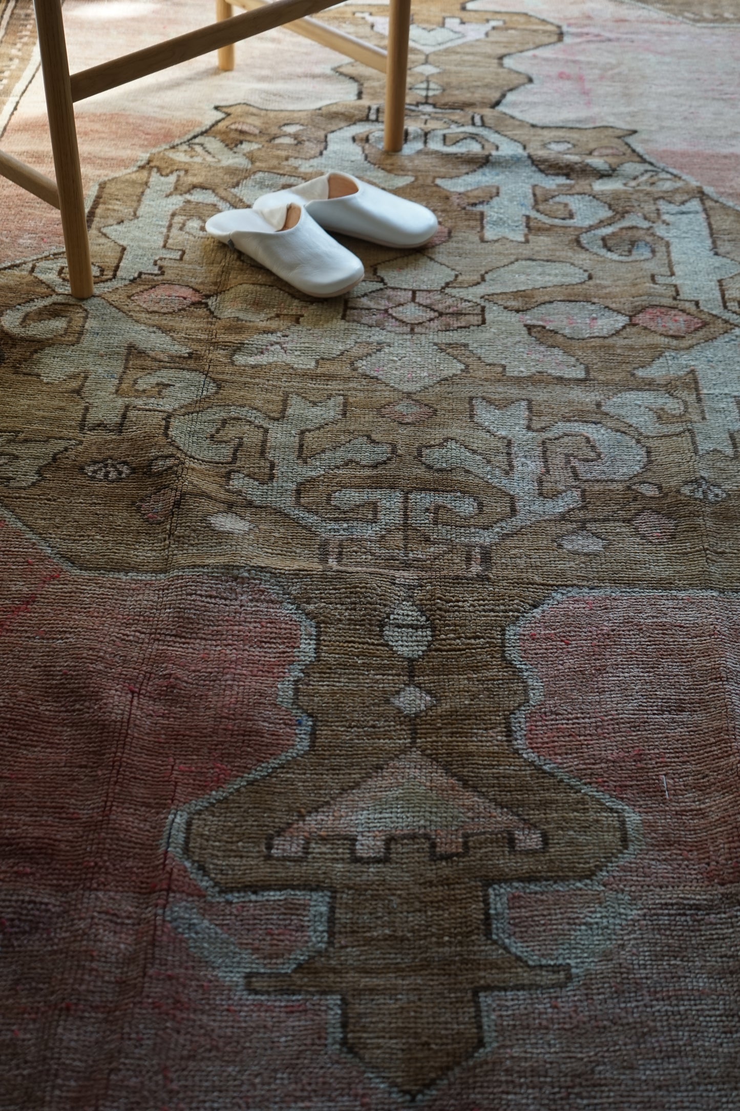 TURKEY OLD OUSHAK SALMON PINK 1970年代 286 × 162 cm No.TR25197