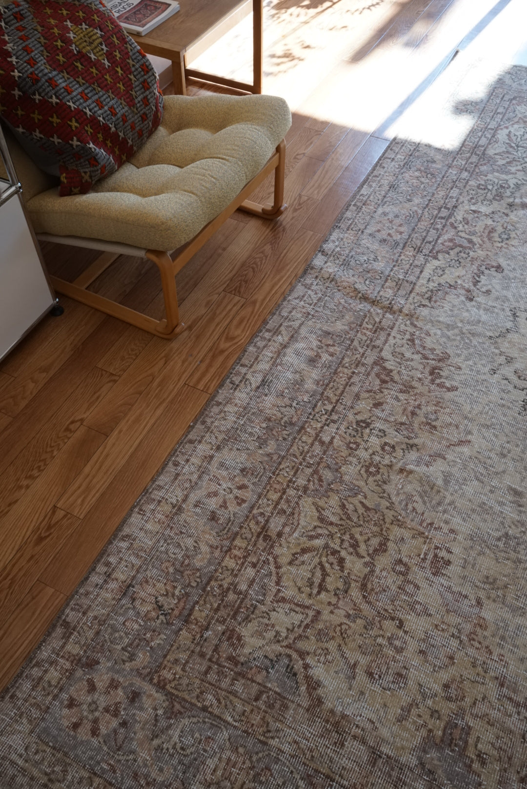 Türkiye Old Isparta Medallion Beige , Glay 1960年代 284 × 183.5 cm No.TR25476