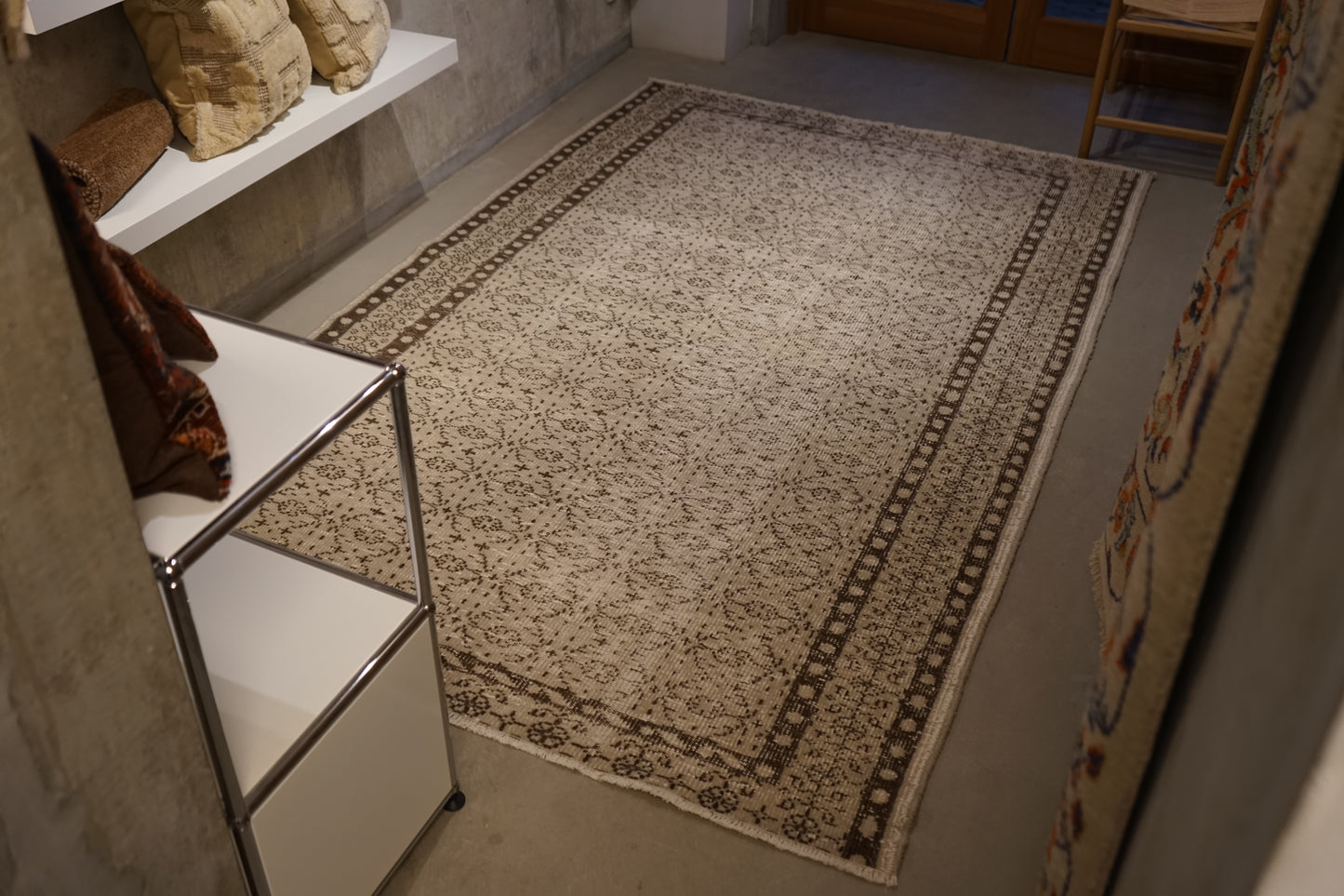 Türkiye Old Isparta Beige 1970年代 250 × 157 cm No.TR25227