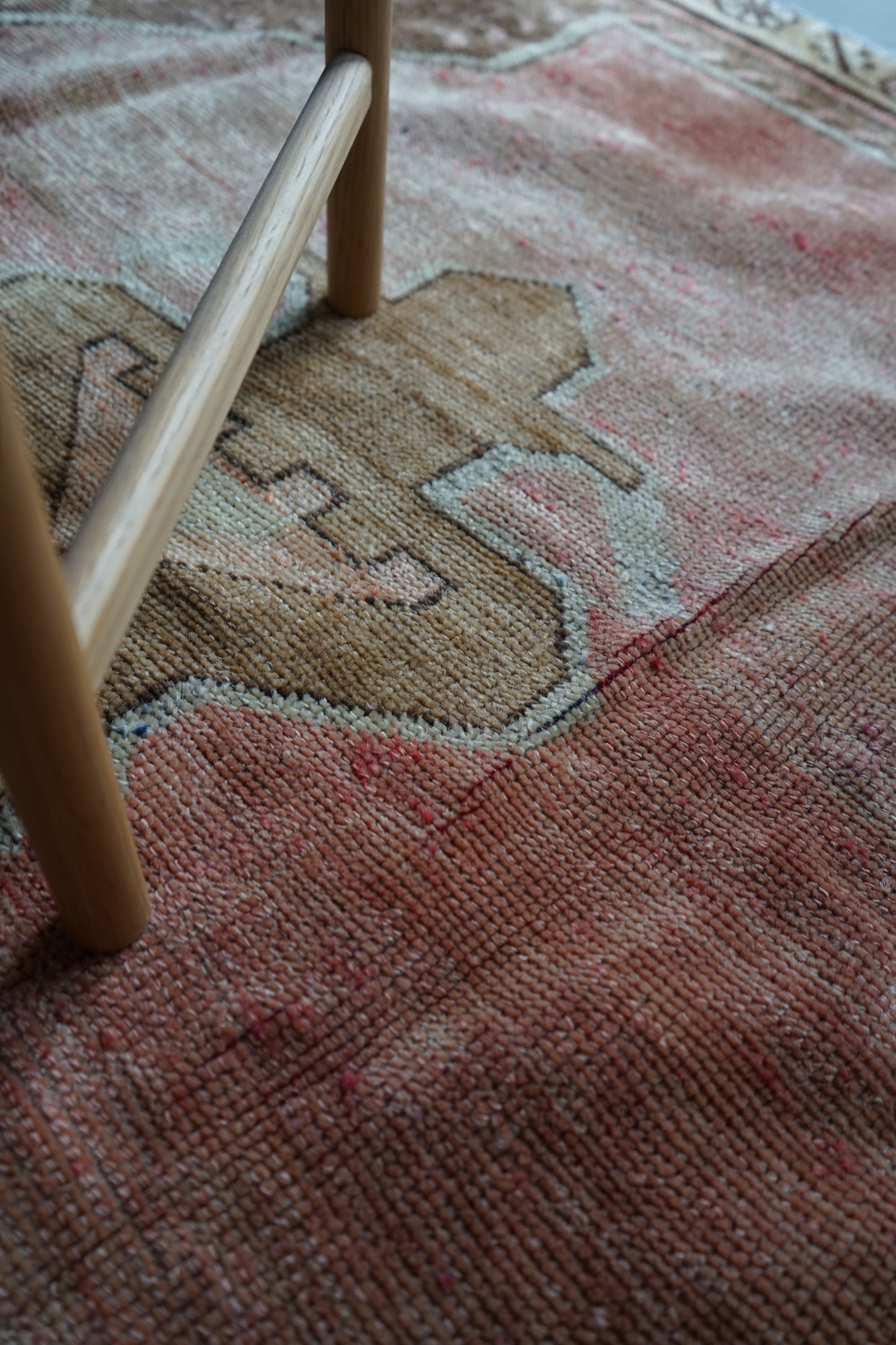 TURKEY OLD OUSHAK SALMON PINK 1970年代 286 × 162 cm No.TR25197