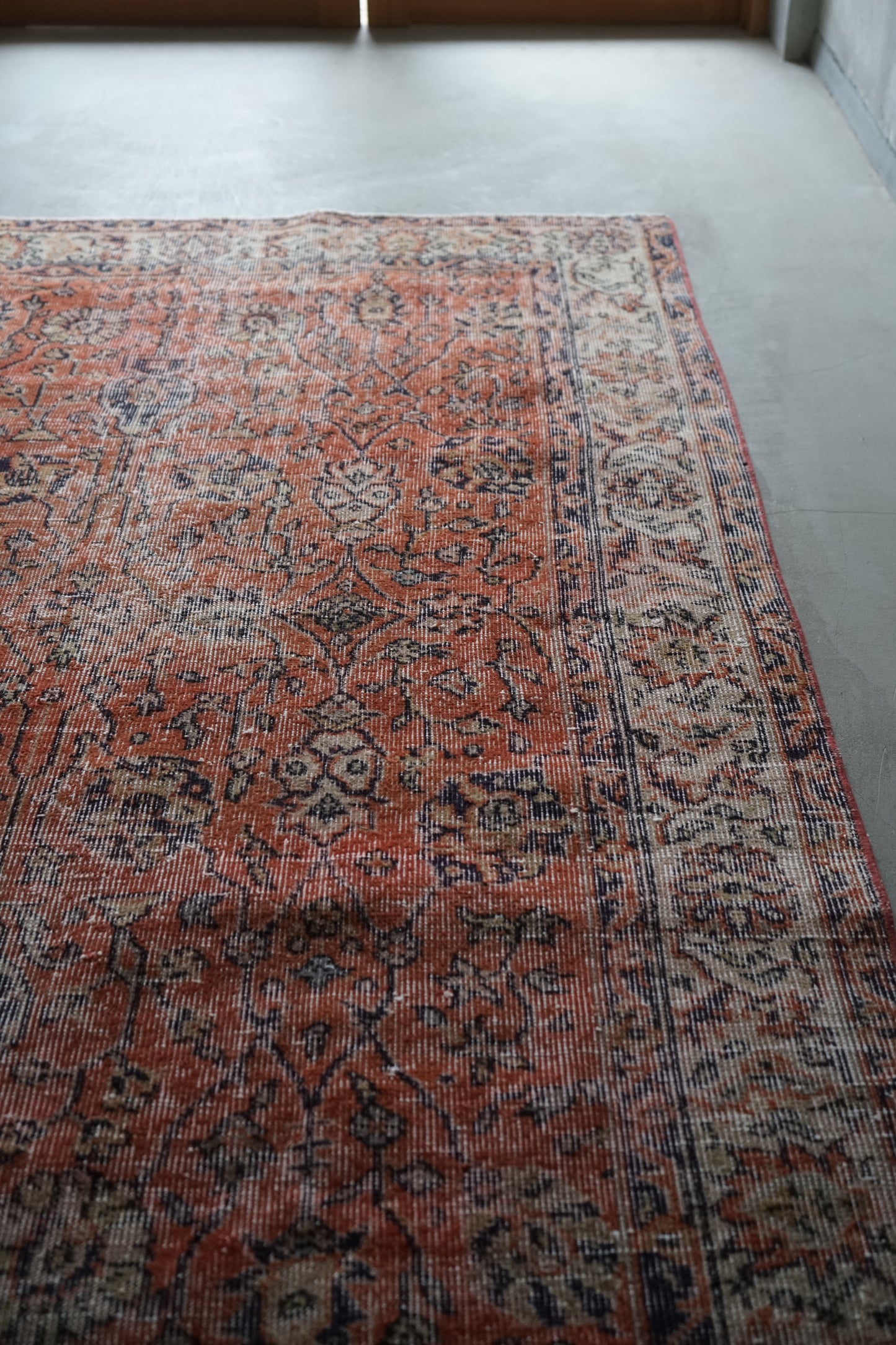 TURKEY OLD ISPARTA ORANGE 1970年代 191 × 129 cm No.TR25199