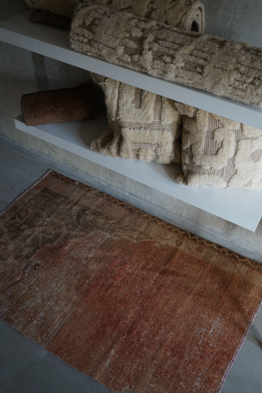 Türkiye Old Oushak Orange Prayer Small size 1970年代 129 × 81 cm No.TR25237