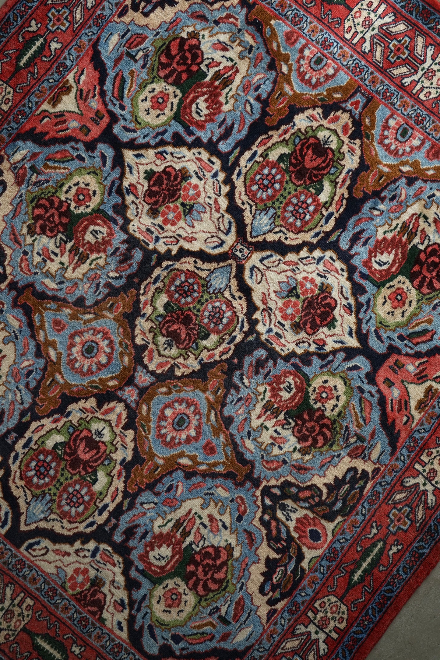 IRAN ANTIQUE BIJAR SANANDAJI MILZA ALI 1920年代 150 × 127 cm