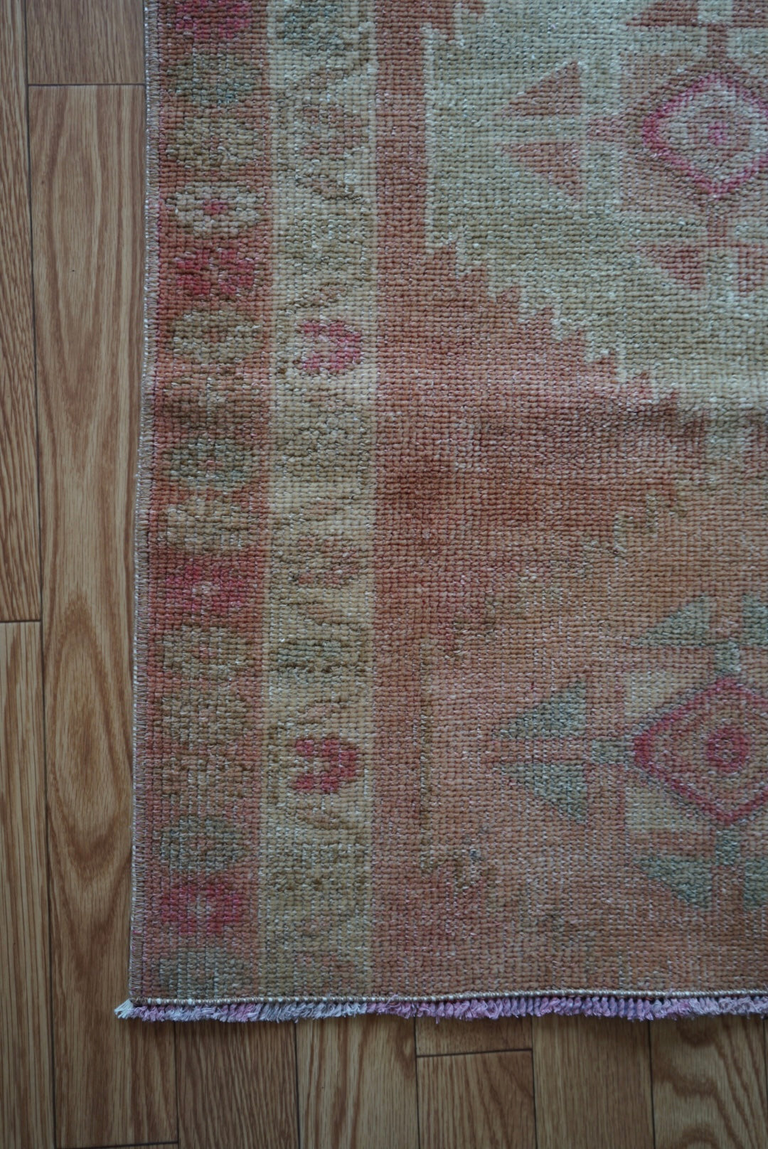 Türkiye Old Oushak Pink Medallion 1970年代 77.5 × 72 cm No.TR25413