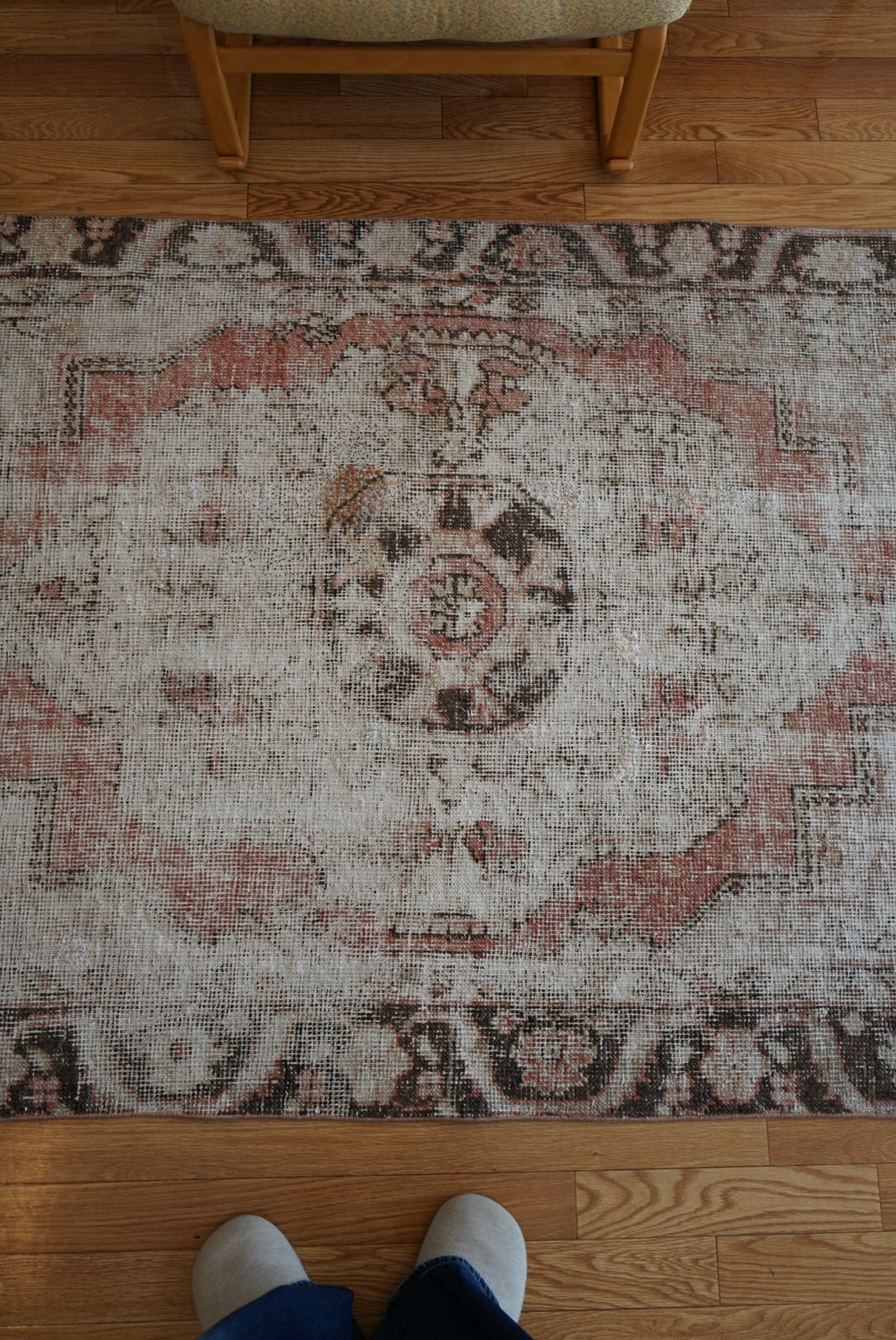 Türkiye Old Isparta Brown, CoralPink 1970年代 199 × 123 cm No.TR25277