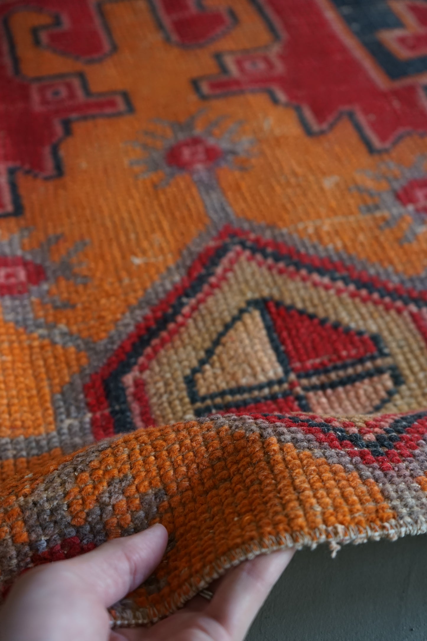 Türkiye Old Oushak Red Small Size 1970年代 120 × 75 cm No.TR25221