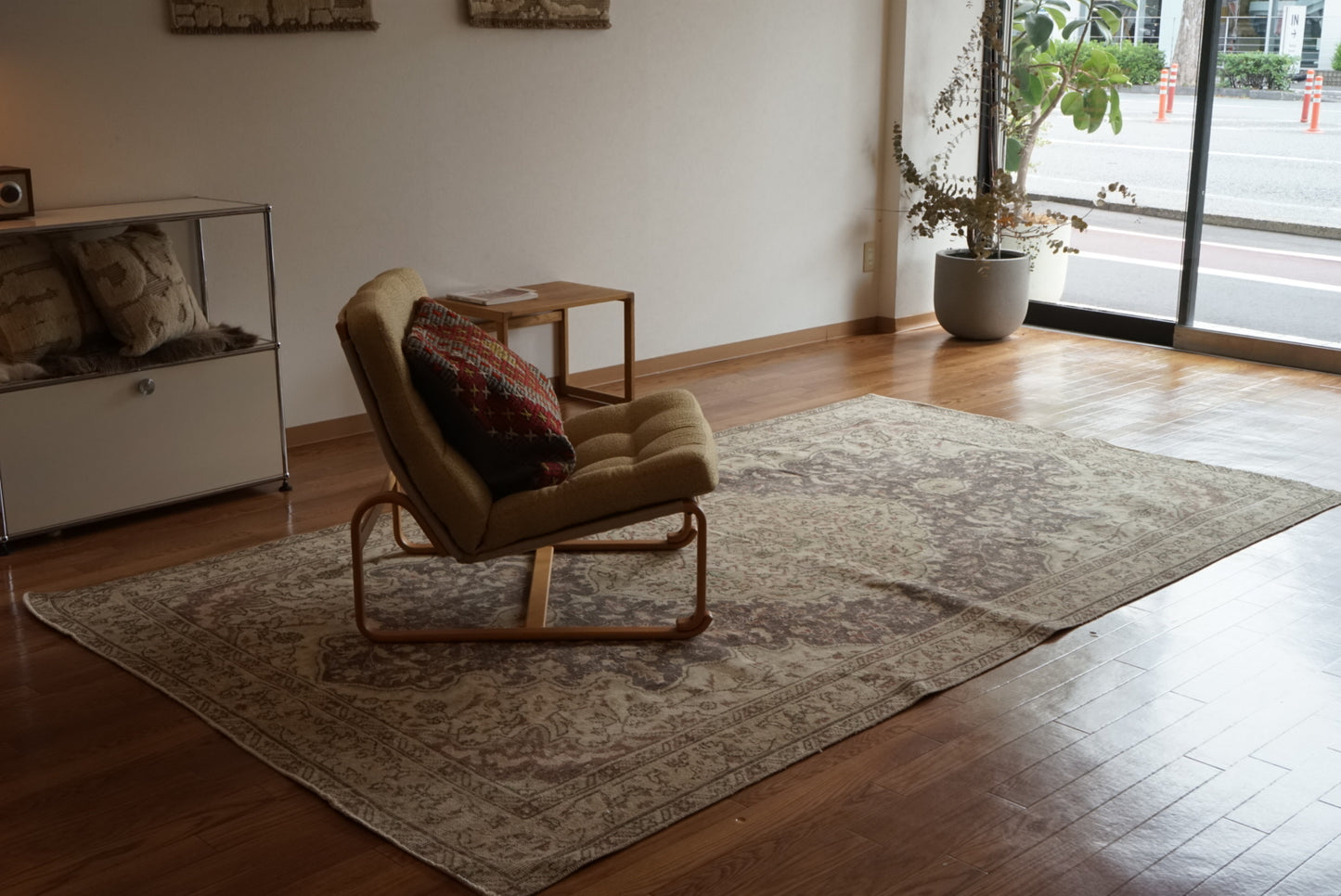 Türkiye Old Isparta Medallion Beige , Glay 1960年代 284 × 162 cm No.TR25493 / 国内送料無料