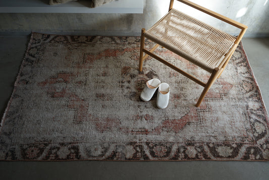 Türkiye Old Isparta Brown, CoralPink 1970年代 199 × 123 cm No.TR25277