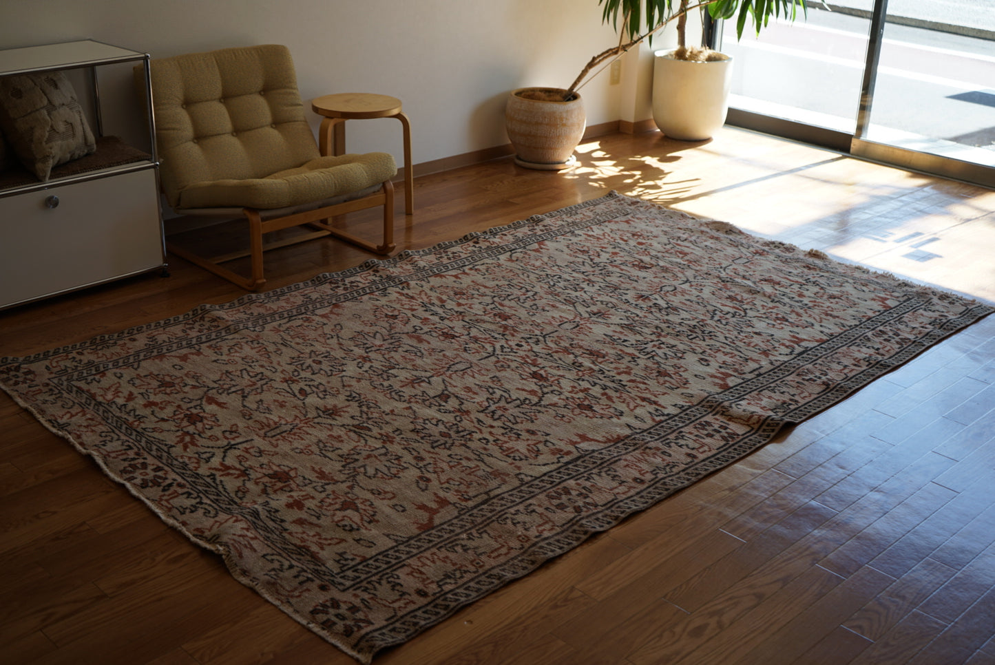 Türkiye Old Kayseri Olive , Beige Flower 1970年代 270 × 169 cm No.TR25389