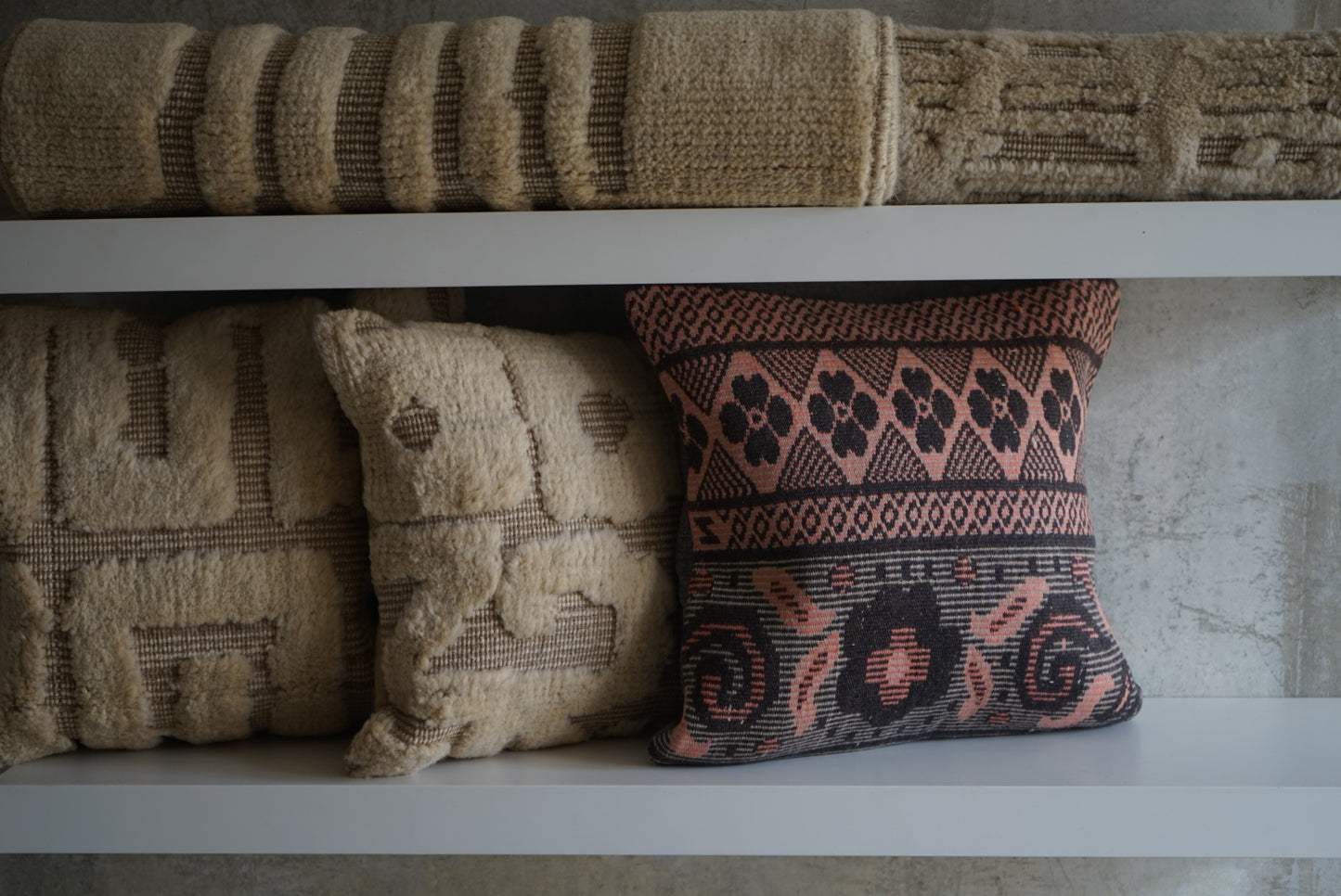 Türkiye Old Kilim Cushion Cover Pink 40 × 40 cm No.TR25326