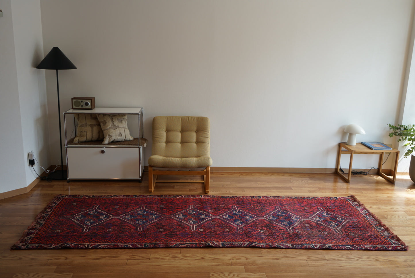 店頭販売 IRAN ANTIQUE SHIRAZ KHAMSEH RUNNER 1920年代 284 × 98 cm / 9'3" × 3'2" ft