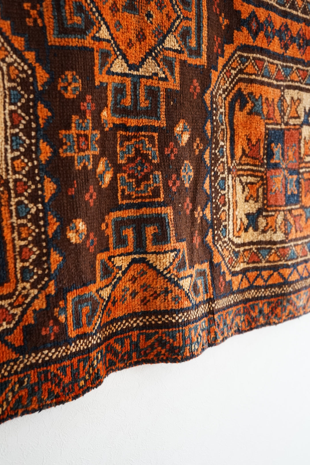 店頭販売 Iran Antique Shiraz Lori 1860年代 142 × 123 cm