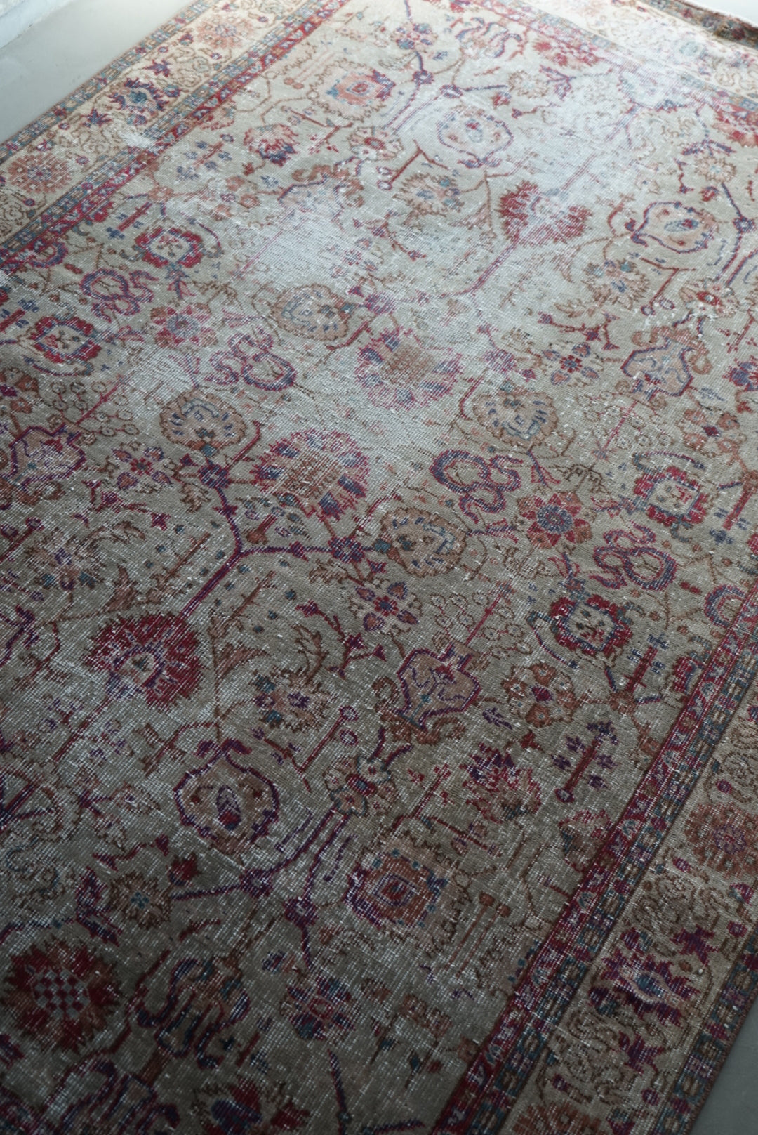 Türkiye Old Isparta Pink Beige 1970年代 250 × 162 cm No.TR25228