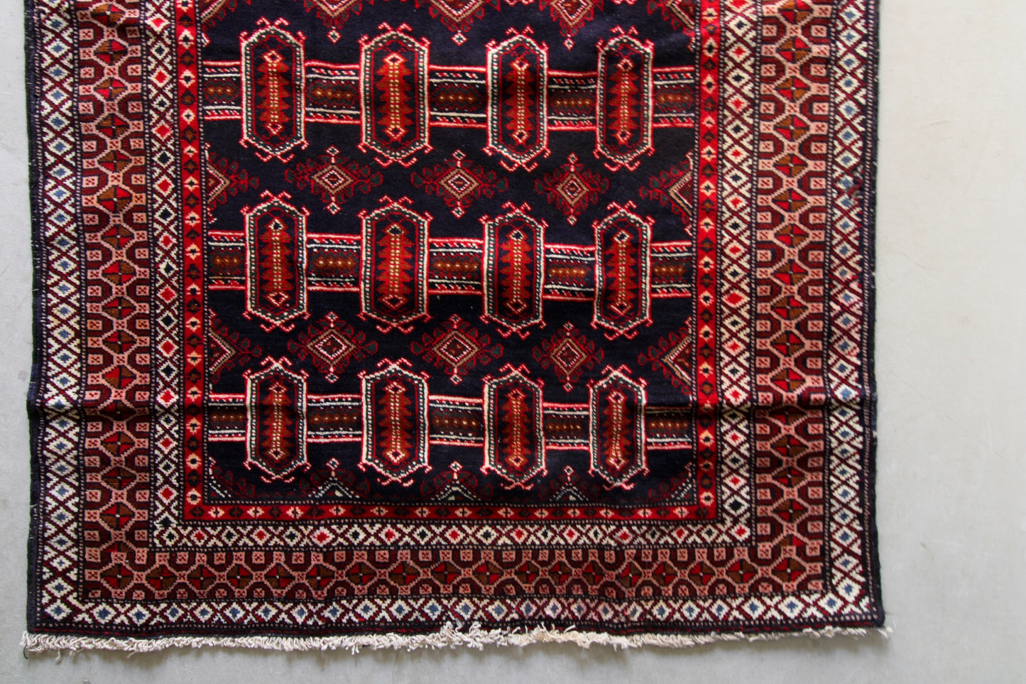 AFGHANISTAN VINTAGE BALUCH 1980年代 196.5 × 107.5 cm