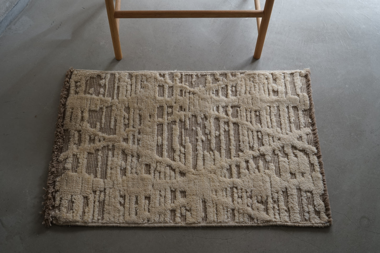 店頭販売 ORIGINAL IRAN QASHQAI KILIM DOORSIZE " MORNING MIST " 95 × 65 cm