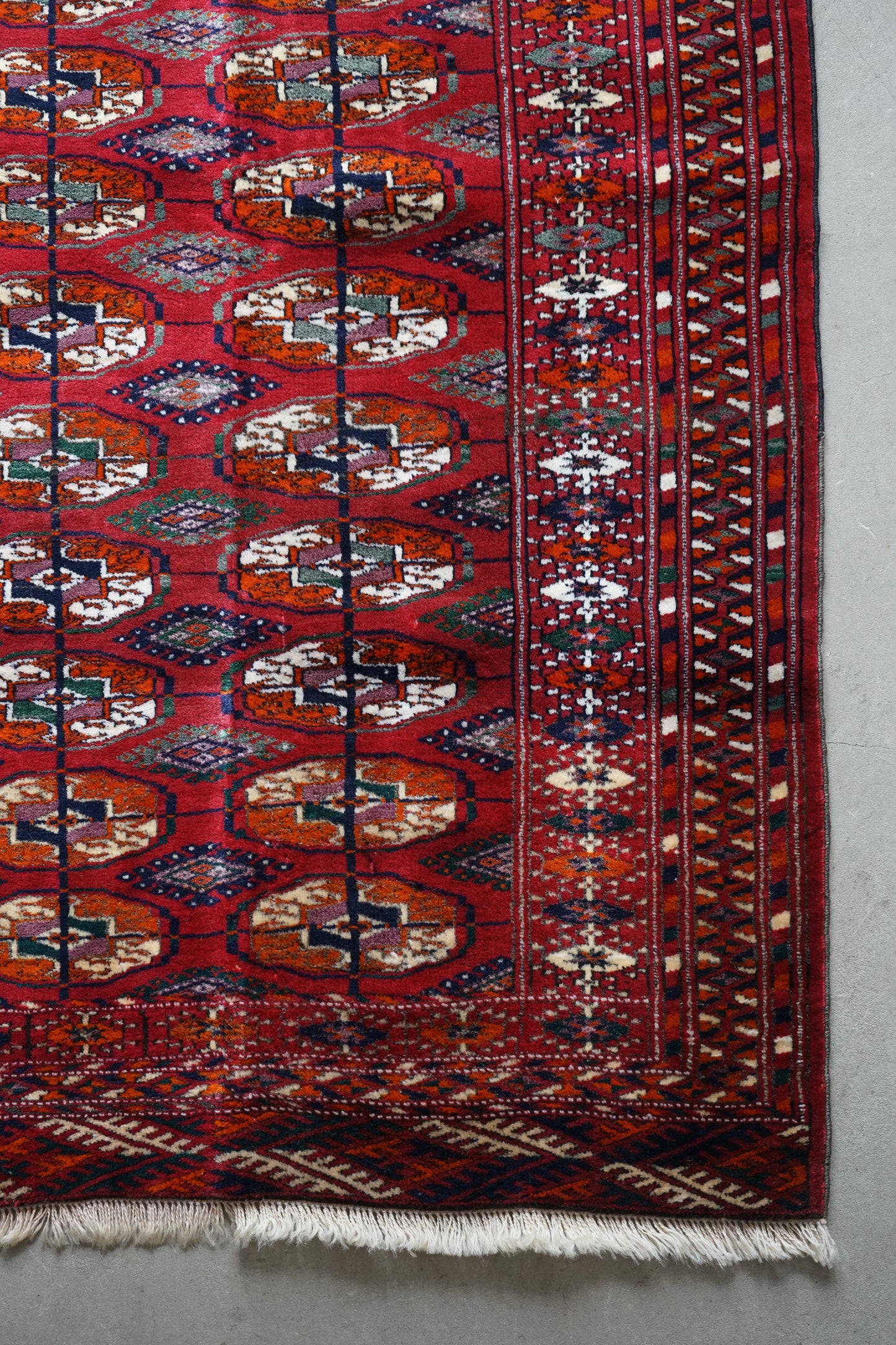 IRAN ANTIQUE TURKMEN YAMUT 1900年代 117 × 78 cm