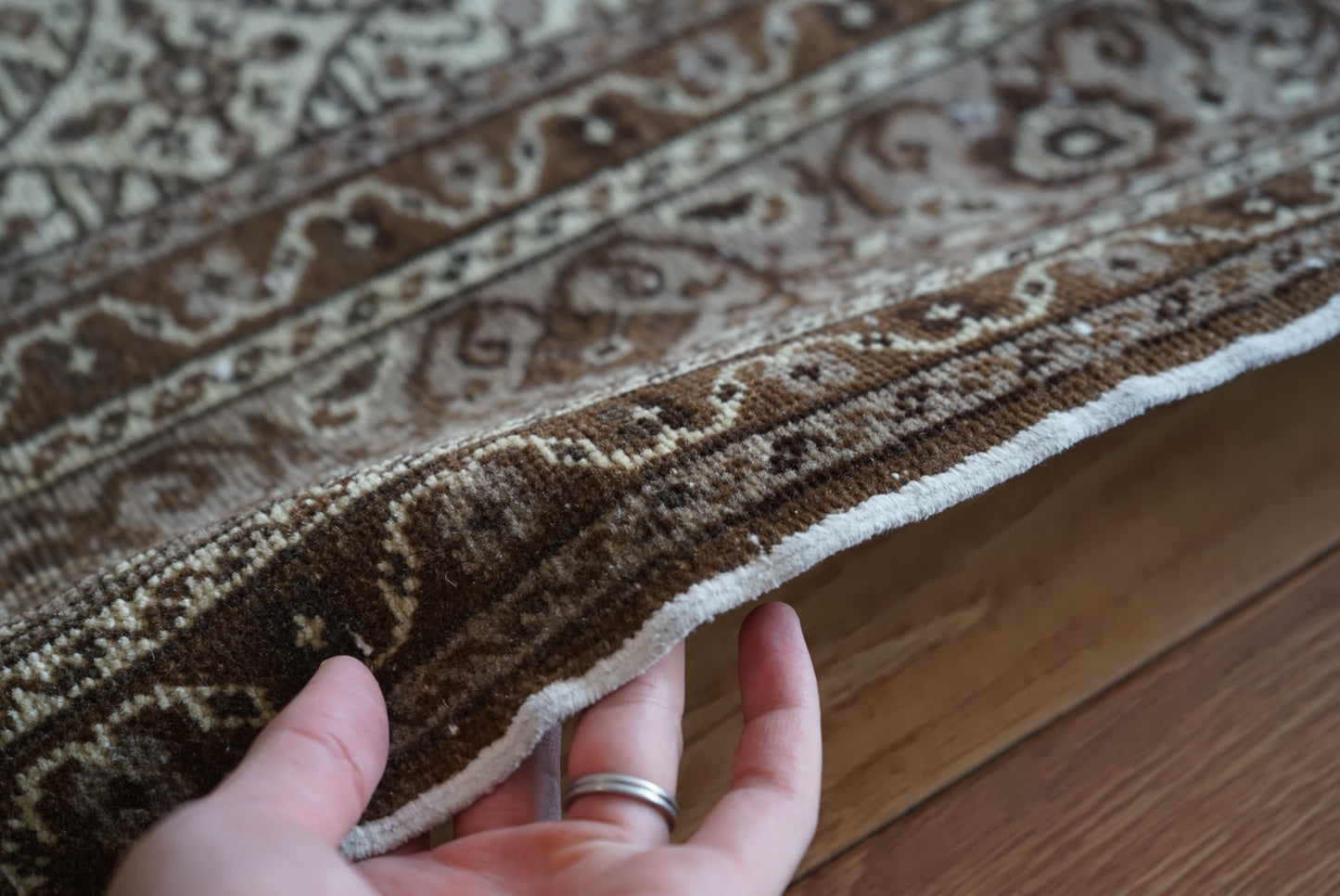 Türkiye Old Kayseri Beige , Brown Flower 1970年代 210 × 142 cm No.TR25388