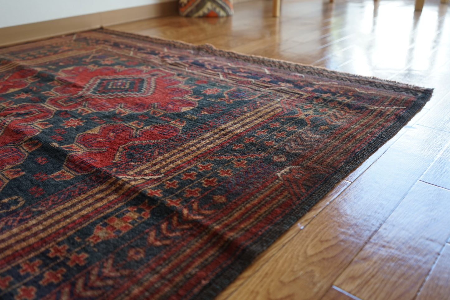 Afghanistan Vintage Baluch Navy Tribal Design 1980年代 208 × 130 cm No.AF2525