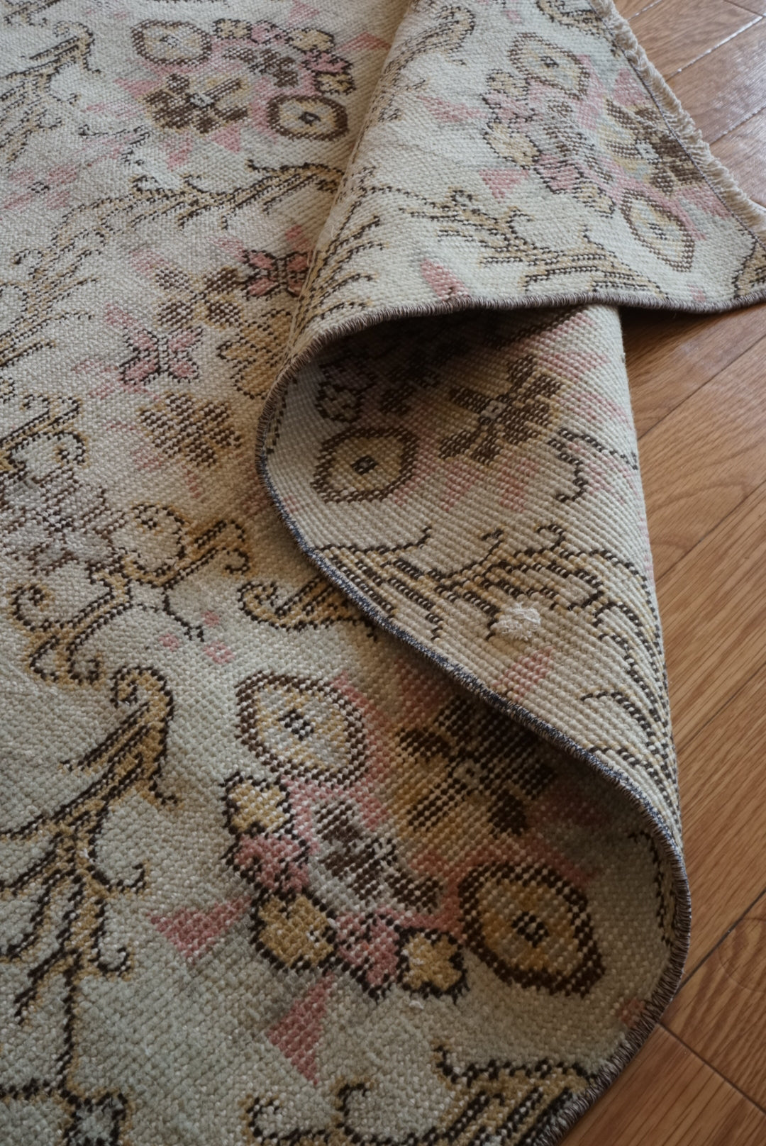 Türkiye Old Isparta Pink Flower 1970年代 179.5 × 134.5 cm No.TR25473