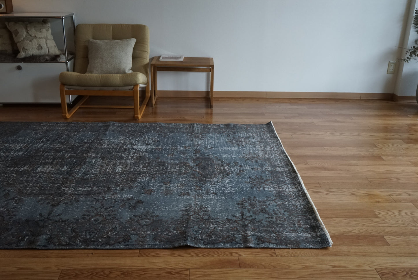 Türkiye Old Isparta Medallion Overdye Blue Glay , Brown 1970年代 250 × 161 cm No.TR25495 / 国内送料無料